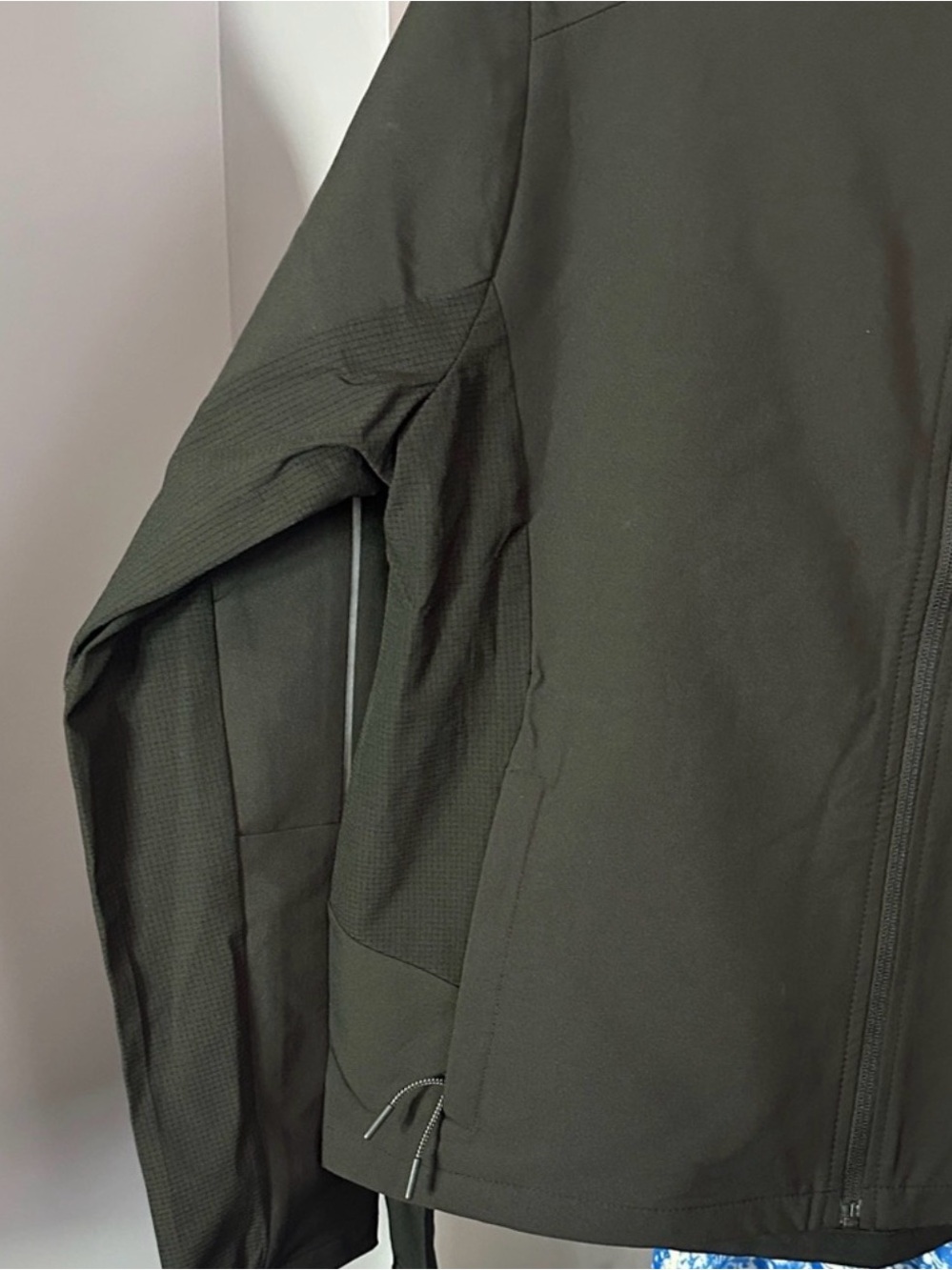 Youth CX2 Black Performance Softshell Jacket | Hockey Warm-Up Zip coat. Ptp 22 - Picture 7 of 7